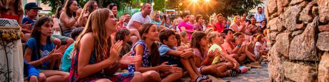 Les Grimaldines Dans Les Rues Festival Golfe De Saint Tropez (64)